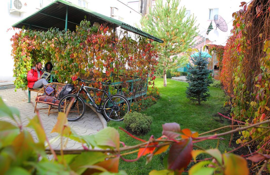 Alpinist Hotel Bișkek Exterior foto