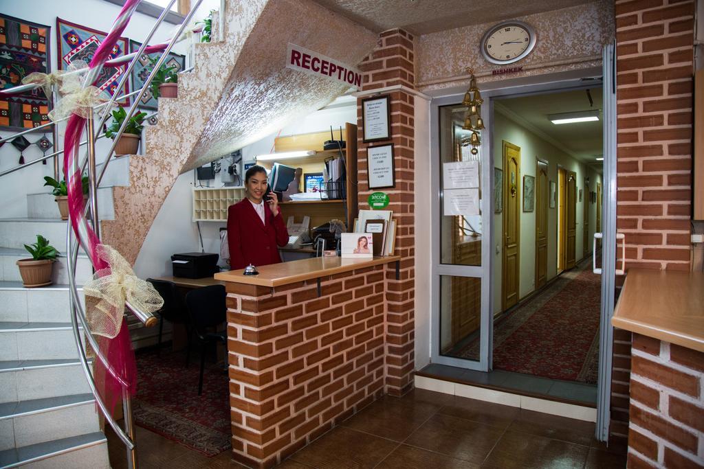 Alpinist Hotel Bișkek Exterior foto