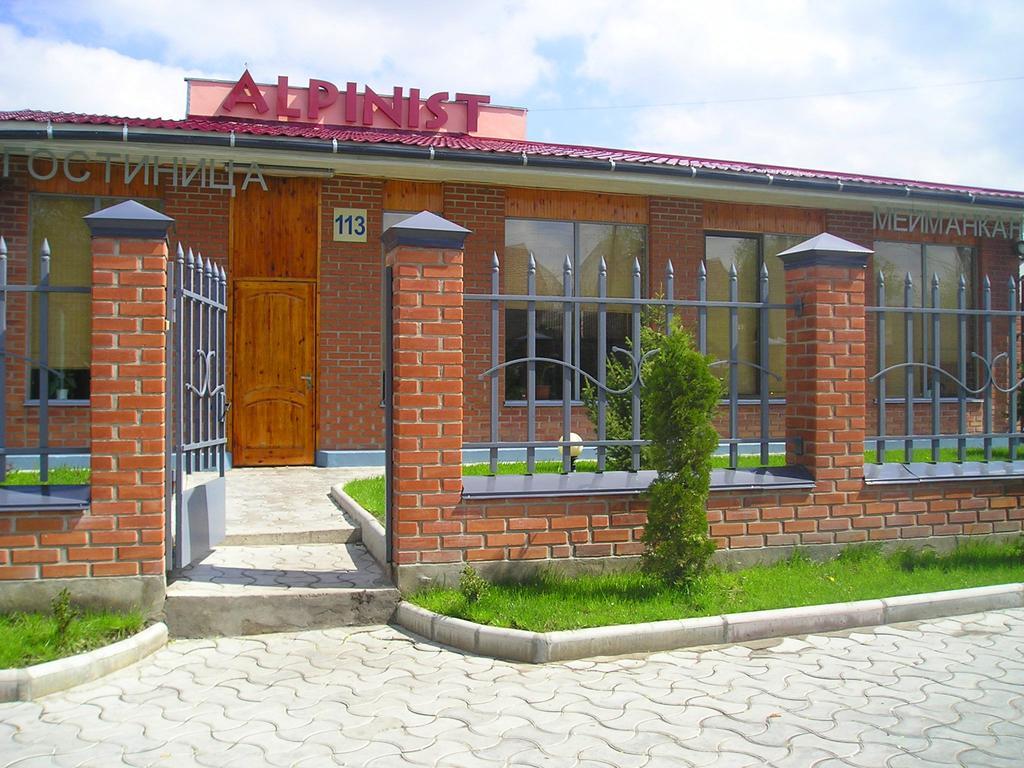 Alpinist Hotel Bișkek Exterior foto